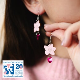 Vertaisuuden Voimalla Juhlavuoden koru